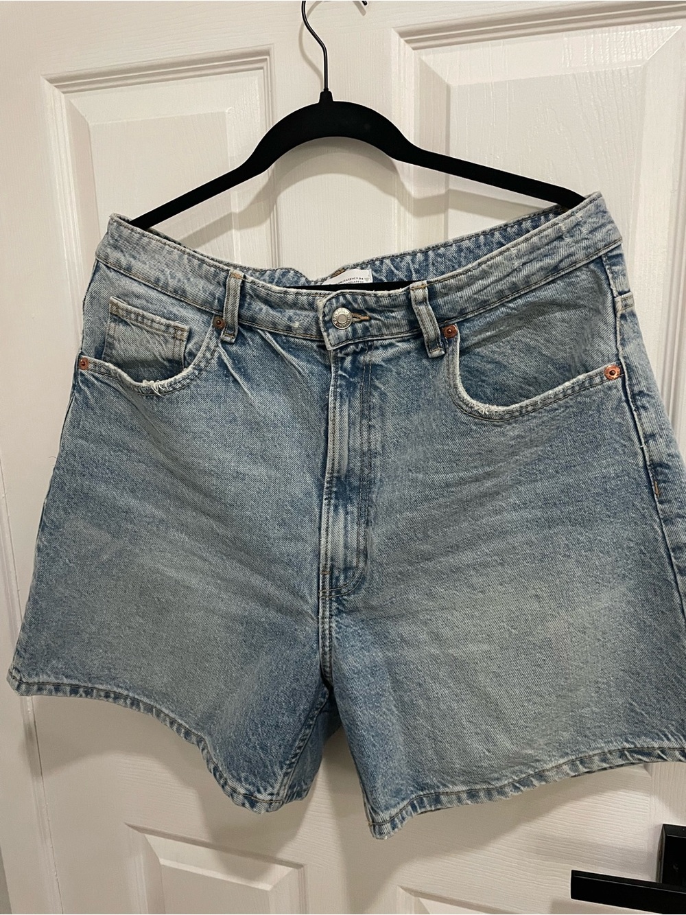Zara loose fit jean shorts size 12